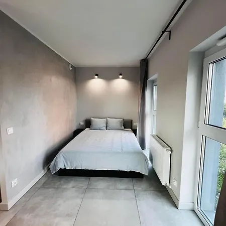 - Legnicka Business Center Apartment Wroclaw