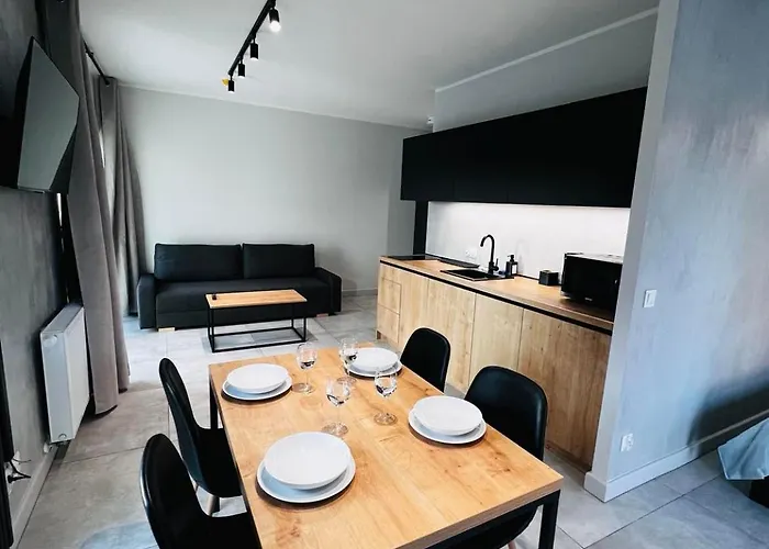 - Legnicka Business Center Apartment Wroclaw