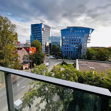 - Legnicka Business Center * 브로츠와프