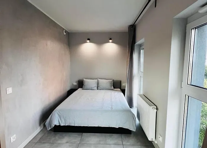 - Legnicka Business Center Apartment Wroclaw